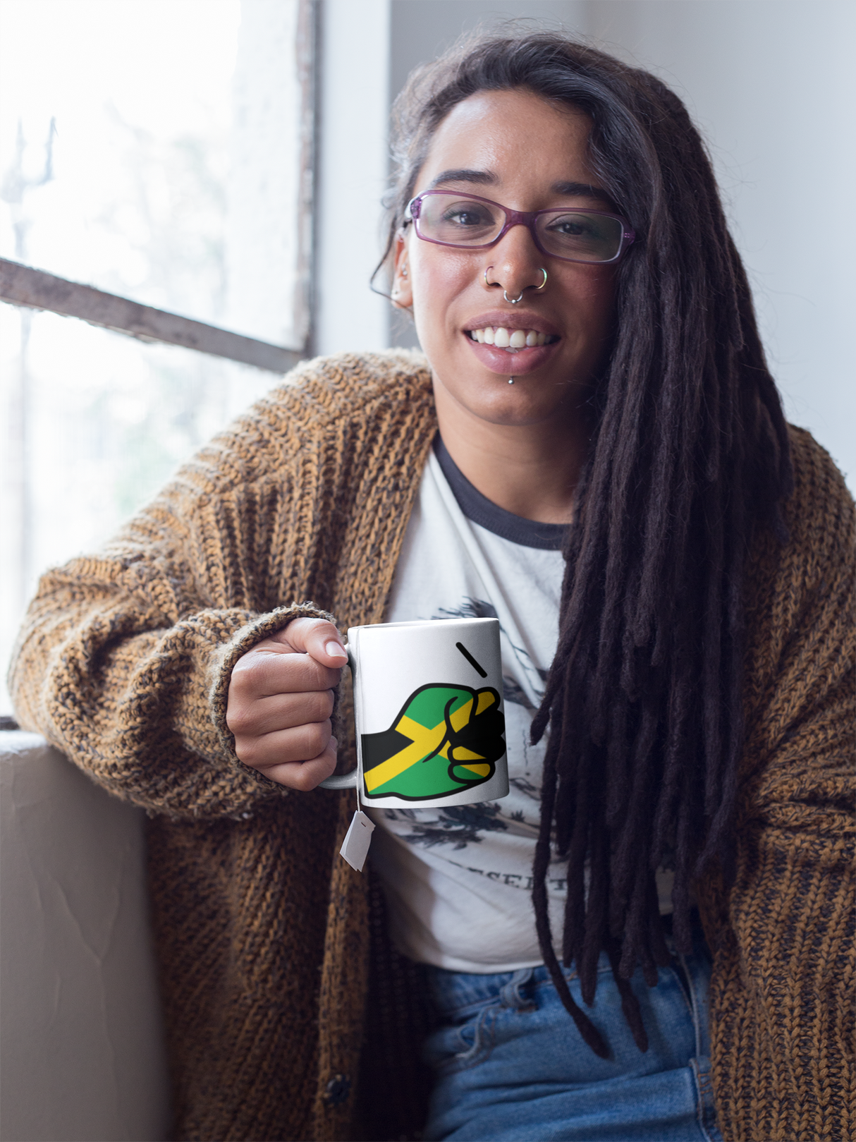 We Run Tings, Jamaica, Women's, Organic Ring Spun Cotton T-Shirt, Outline & Ceramic Mug Bundle